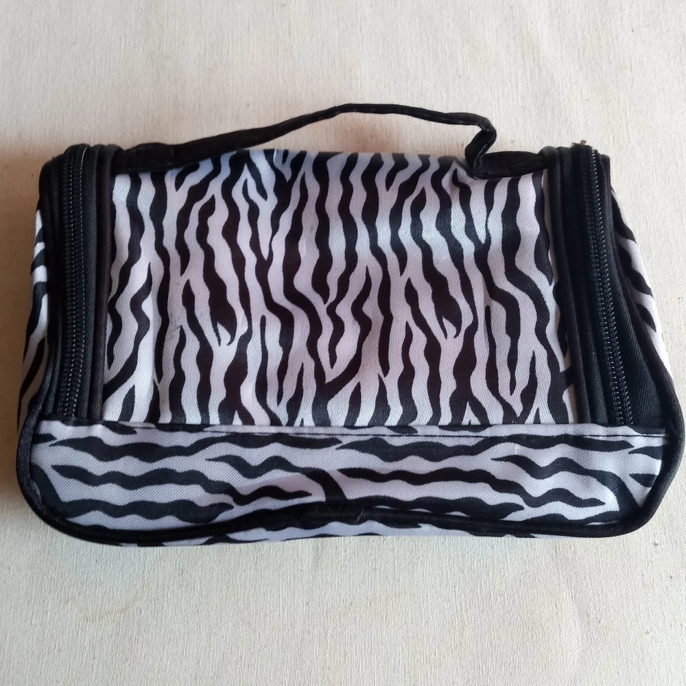 Makeup bag